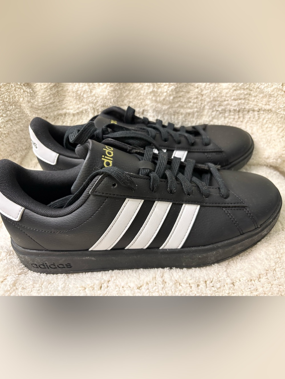 adidas grand court 2.0 men’s size 8.5